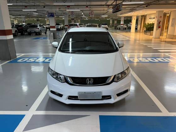 HONDA CIVIC 2.0 LXR 16V FLEX 4P AUTOMÁTICO HONDA CIVIC 2.0 LXR 16V FLEX 4P AUTOMÁTICO